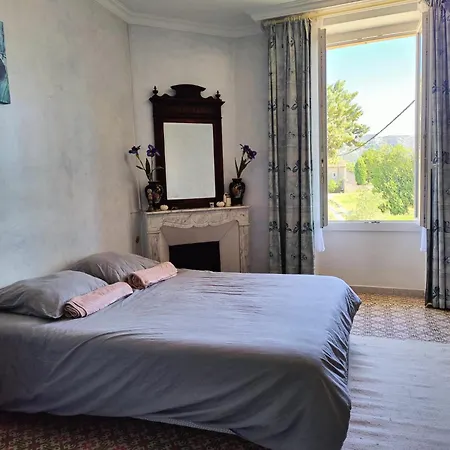 3 Personnes Avec Salle De Bain Dans Mas Du Luberon *